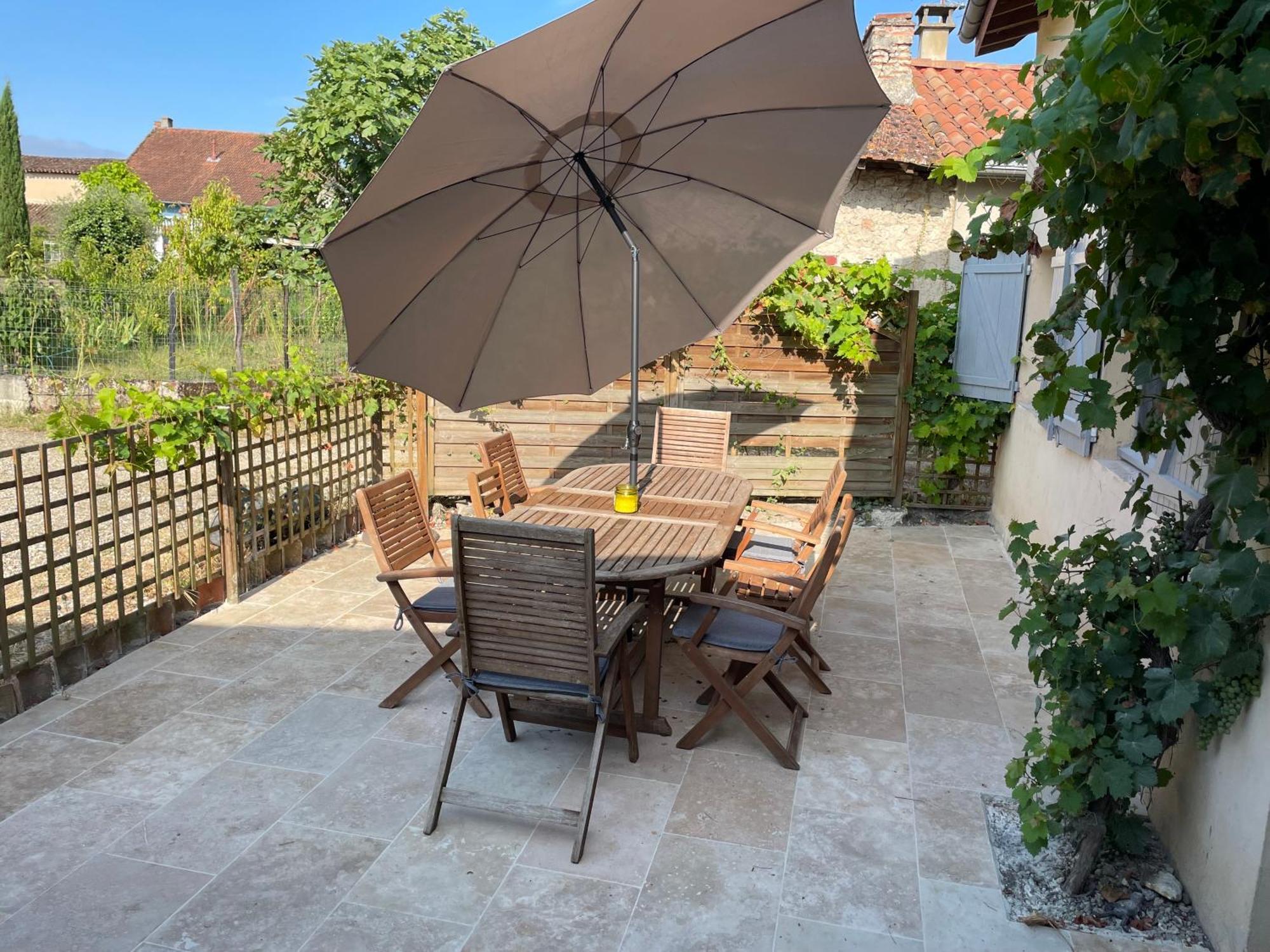 Gites De Verger, Stylish Self Catering Cottages In 소스 외부 사진